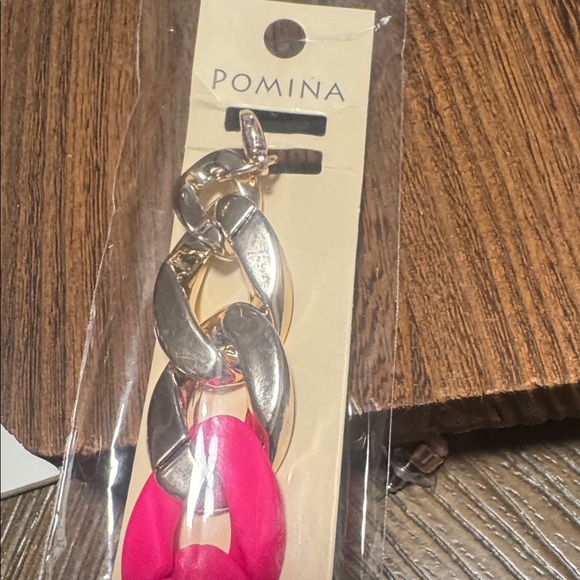 Silver Chain Bracelet with Bright Pink Link Accents.  (BR444) - Picture 3 of 3